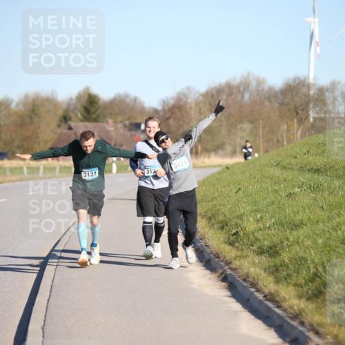 06.04.2025 - 44. Internationalen Wilhelmsburger Insellauf Jannik Wohlers http://msf.ph/oto/7618056 06.04.2025 09:46:04 Laufen 3127, 313, 3128 meine-sportfotos.de