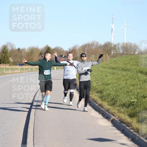 06.04.2025 - 44. Internationalen Wilhelmsburger Insellauf Jannik Wohlers http://msf.ph/oto/7618098 06.04.2025 09:46:07 Laufen 3127, 3131 meine-sportfotos.de