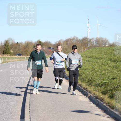 06.04.2025 - 44. Internationalen Wilhelmsburger Insellauf Jannik Wohlers http://msf.ph/oto/7618114 06.04.2025 09:46:08 Laufen 3127, 3131, 3128 meine-sportfotos.de
