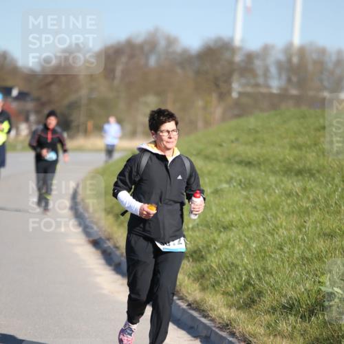 06.04.2025 - 44. Internationalen Wilhelmsburger Insellauf Jannik Wohlers http://msf.ph/oto/7618207 06.04.2025 09:46:48 Laufen  meine-sportfotos.de