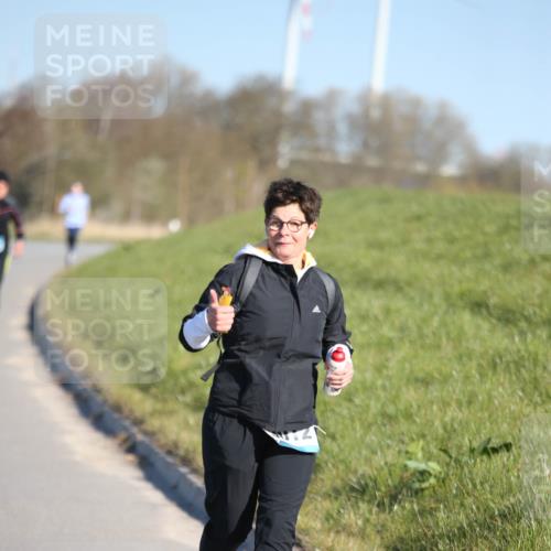 06.04.2025 - 44. Internationalen Wilhelmsburger Insellauf Jannik Wohlers http://msf.ph/oto/7618218 06.04.2025 09:46:49 Laufen  meine-sportfotos.de