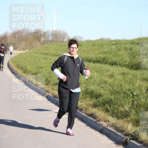 06.04.2025 - 44. Internationalen Wilhelmsburger Insellauf Jannik Wohlers http://msf.ph/oto/7618227 06.04.2025 09:46:51 Laufen  meine-sportfotos.de