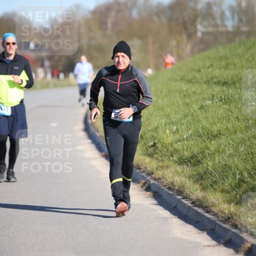 06.04.2025 - 44. Internationalen Wilhelmsburger Insellauf Jannik Wohlers http://msf.ph/oto/7618254 06.04.2025 09:46:57 Laufen  meine-sportfotos.de