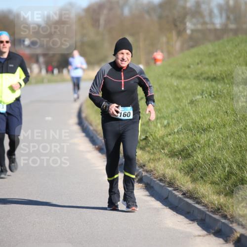 06.04.2025 - 44. Internationalen Wilhelmsburger Insellauf Jannik Wohlers http://msf.ph/oto/7618259 06.04.2025 09:46:57 Laufen 160 meine-sportfotos.de