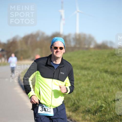 06.04.2025 - 44. Internationalen Wilhelmsburger Insellauf Jannik Wohlers http://msf.ph/oto/7618308 06.04.2025 09:47:04 Laufen 3423 meine-sportfotos.de