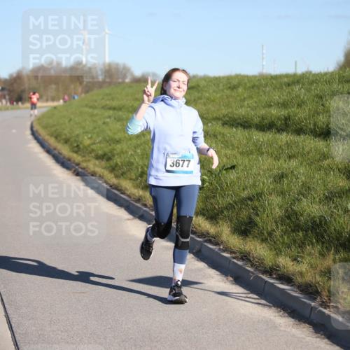06.04.2025 - 44. Internationalen Wilhelmsburger Insellauf Jannik Wohlers http://msf.ph/oto/7618346 06.04.2025 09:47:19 Laufen 3677 meine-sportfotos.de