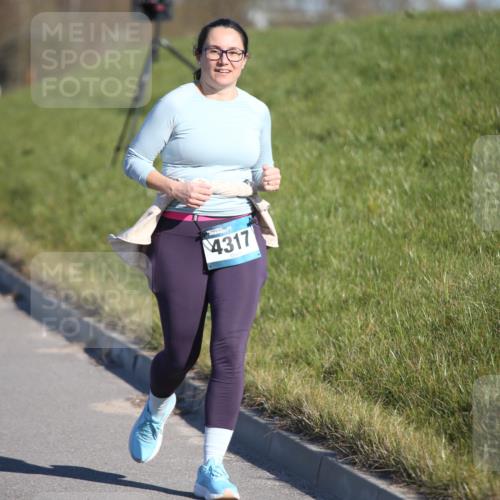 06.04.2025 - 44. Internationalen Wilhelmsburger Insellauf Jannik Wohlers http://msf.ph/oto/7618419 06.04.2025 09:48:22 Laufen 4317 meine-sportfotos.de