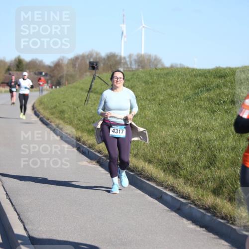 06.04.2025 - 44. Internationalen Wilhelmsburger Insellauf Jannik Wohlers http://msf.ph/oto/7618428 06.04.2025 09:48:22 Laufen 4309, 4317, 4551 meine-sportfotos.de