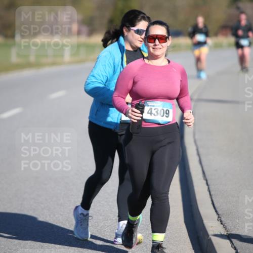 06.04.2025 - 44. Internationalen Wilhelmsburger Insellauf Jannik Wohlers http://msf.ph/oto/7618434 06.04.2025 09:48:23 Laufen 4309 meine-sportfotos.de