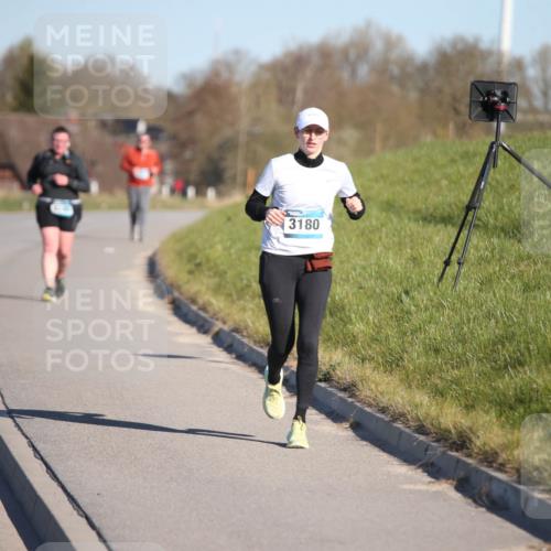 06.04.2025 - 44. Internationalen Wilhelmsburger Insellauf Jannik Wohlers http://msf.ph/oto/7618483 06.04.2025 09:48:27 Laufen 3180 meine-sportfotos.de