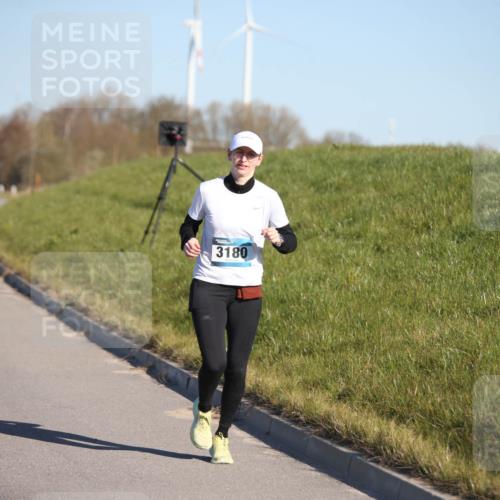 06.04.2025 - 44. Internationalen Wilhelmsburger Insellauf Jannik Wohlers http://msf.ph/oto/7618513 06.04.2025 09:48:31 Laufen 3180 meine-sportfotos.de