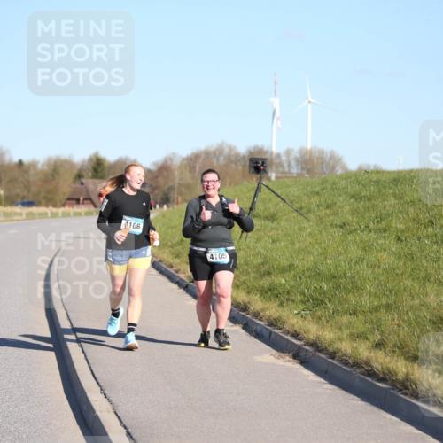 06.04.2025 - 44. Internationalen Wilhelmsburger Insellauf Jannik Wohlers http://msf.ph/oto/7618548 06.04.2025 09:48:38 Laufen 4106, 4105 meine-sportfotos.de