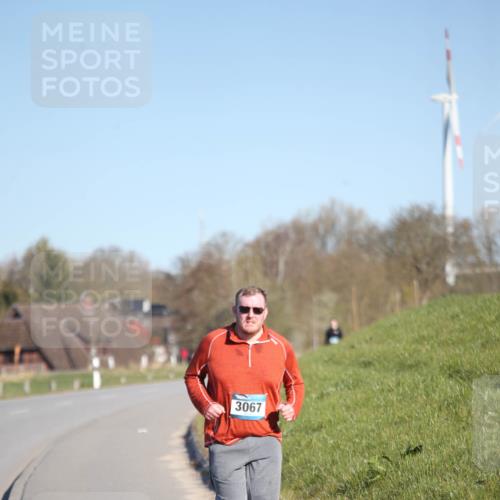 06.04.2025 - 44. Internationalen Wilhelmsburger Insellauf Jannik Wohlers http://msf.ph/oto/7618599 06.04.2025 09:48:49 Laufen 3067 meine-sportfotos.de