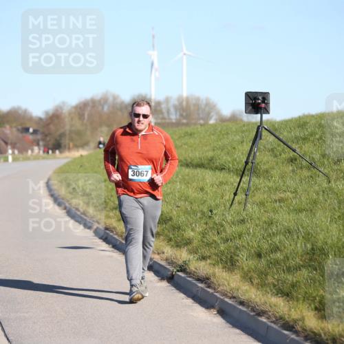 06.04.2025 - 44. Internationalen Wilhelmsburger Insellauf Jannik Wohlers http://msf.ph/oto/7618613 06.04.2025 09:48:51 Laufen 3067 meine-sportfotos.de