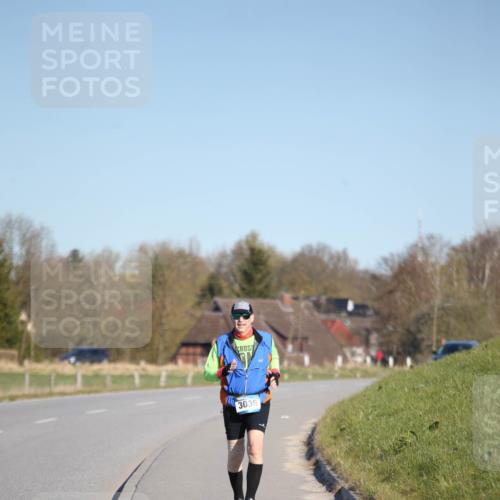 06.04.2025 - 44. Internationalen Wilhelmsburger Insellauf Jannik Wohlers http://msf.ph/oto/7618676 06.04.2025 09:49:50 Laufen 3036 meine-sportfotos.de