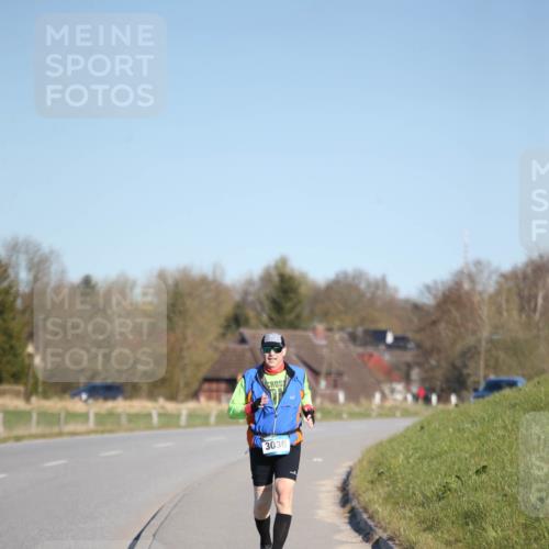 06.04.2025 - 44. Internationalen Wilhelmsburger Insellauf Jannik Wohlers http://msf.ph/oto/7618678 06.04.2025 09:49:50 Laufen 3036 meine-sportfotos.de