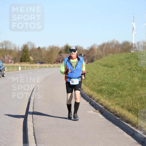 06.04.2025 - 44. Internationalen Wilhelmsburger Insellauf Jannik Wohlers http://msf.ph/oto/7618718 06.04.2025 09:49:57 Laufen 3036 meine-sportfotos.de