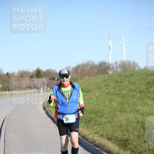 06.04.2025 - 44. Internationalen Wilhelmsburger Insellauf Jannik Wohlers http://msf.ph/oto/7618725 06.04.2025 09:49:59 Laufen 3036 meine-sportfotos.de