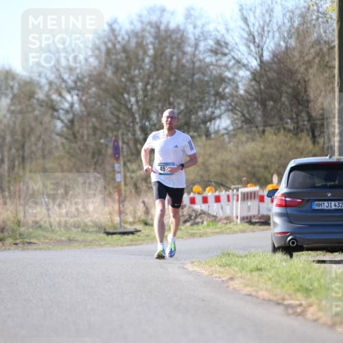 06.04.2025 - 44. Internationalen Wilhelmsburger Insellauf Jannik Wohlers http://msf.ph/oto/7618992 06.04.2025 09:59:54 Laufen 45, 4321 meine-sportfotos.de