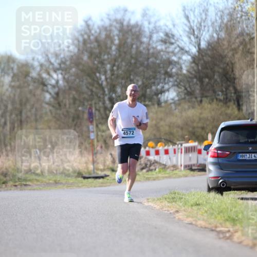 06.04.2025 - 44. Internationalen Wilhelmsburger Insellauf Jannik Wohlers http://msf.ph/oto/7618998 06.04.2025 09:59:55 Laufen 4572, 4321 meine-sportfotos.de