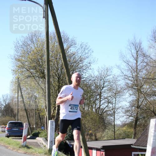 06.04.2025 - 44. Internationalen Wilhelmsburger Insellauf Jannik Wohlers http://msf.ph/oto/7619041 06.04.2025 10:00:00 Laufen 4572 meine-sportfotos.de