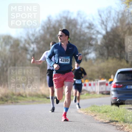 06.04.2025 - 44. Internationalen Wilhelmsburger Insellauf Jannik Wohlers http://msf.ph/oto/7619057 06.04.2025 10:00:29 Laufen 4285, 31, 4921 meine-sportfotos.de
