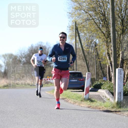 06.04.2025 - 44. Internationalen Wilhelmsburger Insellauf Jannik Wohlers http://msf.ph/oto/7619069 06.04.2025 10:00:30 Laufen 4052, 4285 meine-sportfotos.de