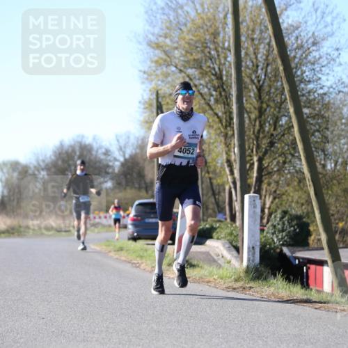 06.04.2025 - 44. Internationalen Wilhelmsburger Insellauf Jannik Wohlers http://msf.ph/oto/7619108 06.04.2025 10:00:33 Laufen 4052 meine-sportfotos.de