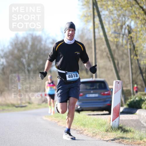 06.04.2025 - 44. Internationalen Wilhelmsburger Insellauf Jannik Wohlers http://msf.ph/oto/7619125 06.04.2025 10:00:35 Laufen 4618 meine-sportfotos.de