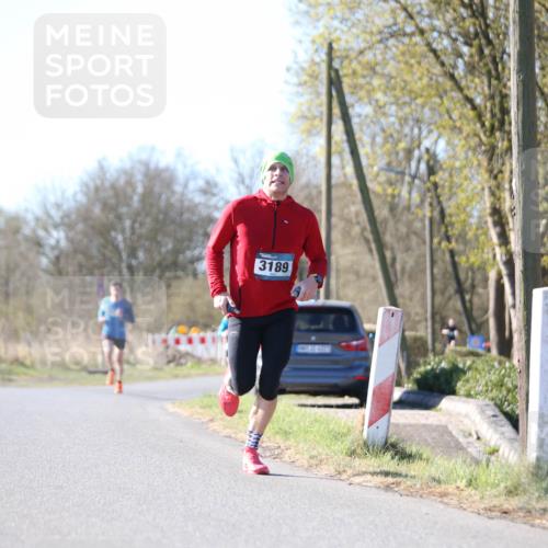 06.04.2025 - 44. Internationalen Wilhelmsburger Insellauf Jannik Wohlers http://msf.ph/oto/7619165 06.04.2025 10:01:05 Laufen 3189 meine-sportfotos.de
