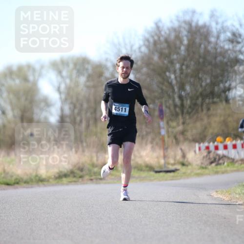 06.04.2025 - 44. Internationalen Wilhelmsburger Insellauf Jannik Wohlers http://msf.ph/oto/7619206 06.04.2025 10:01:28 Laufen 4511 meine-sportfotos.de