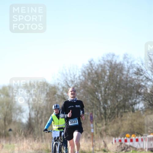 06.04.2025 - 44. Internationalen Wilhelmsburger Insellauf Jannik Wohlers http://msf.ph/oto/7619299 06.04.2025 10:01:43 Laufen 1, 3522 meine-sportfotos.de