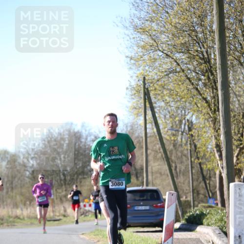 06.04.2025 - 44. Internationalen Wilhelmsburger Insellauf Jannik Wohlers http://msf.ph/oto/7619353 06.04.2025 10:01:58 Laufen 3080 meine-sportfotos.de
