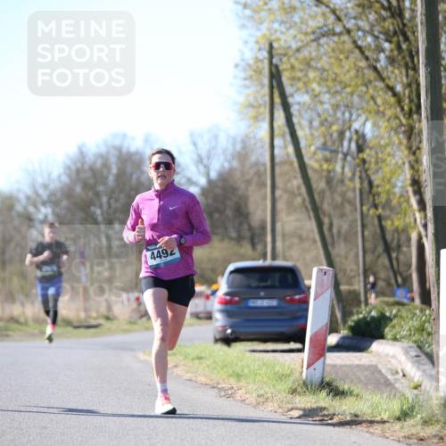 06.04.2025 - 44. Internationalen Wilhelmsburger Insellauf Jannik Wohlers http://msf.ph/oto/7619398 06.04.2025 10:02:03 Laufen 3059, 4492 meine-sportfotos.de