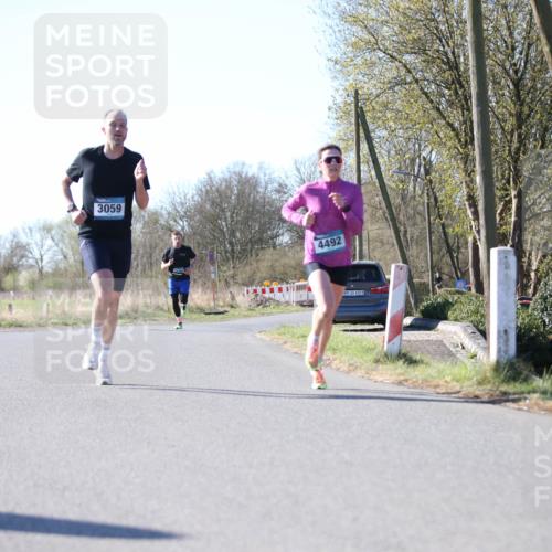 06.04.2025 - 44. Internationalen Wilhelmsburger Insellauf Jannik Wohlers http://msf.ph/oto/7619412 06.04.2025 10:02:03 Laufen 3059, 4492, 31, 4323 meine-sportfotos.de