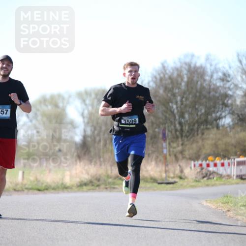 06.04.2025 - 44. Internationalen Wilhelmsburger Insellauf Jannik Wohlers http://msf.ph/oto/7619445 06.04.2025 10:02:07 Laufen 3557, 3599, 4321 meine-sportfotos.de