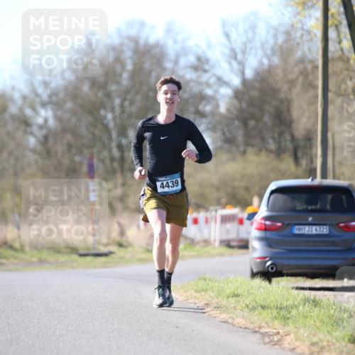 06.04.2025 - 44. Internationalen Wilhelmsburger Insellauf Jannik Wohlers http://msf.ph/oto/7619490 06.04.2025 10:02:31 Laufen 4439, 31, 4321 meine-sportfotos.de