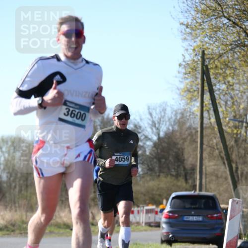 06.04.2025 - 44. Internationalen Wilhelmsburger Insellauf Jannik Wohlers http://msf.ph/oto/7619556 06.04.2025 10:03:12 Laufen 3600, 4059 meine-sportfotos.de