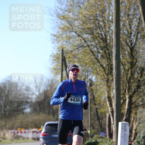 06.04.2025 - 44. Internationalen Wilhelmsburger Insellauf Jannik Wohlers http://msf.ph/oto/7619577 06.04.2025 10:03:15 Laufen 4430 meine-sportfotos.de