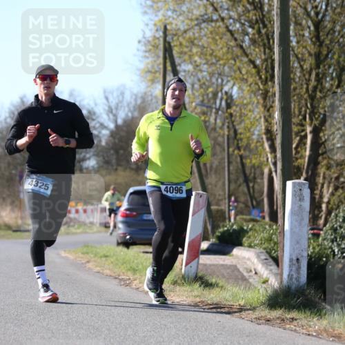 06.04.2025 - 44. Internationalen Wilhelmsburger Insellauf Jannik Wohlers http://msf.ph/oto/7619677 06.04.2025 10:03:36 Laufen 4325, 4096 meine-sportfotos.de