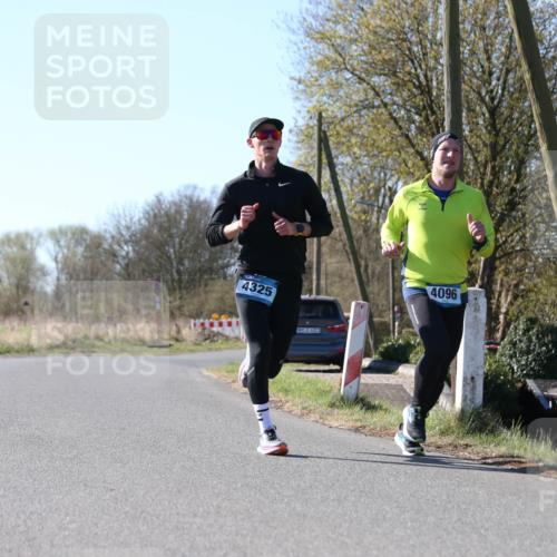 06.04.2025 - 44. Internationalen Wilhelmsburger Insellauf Jannik Wohlers http://msf.ph/oto/7619696 06.04.2025 10:03:37 Laufen 4325, 31, 6323, 4096 meine-sportfotos.de
