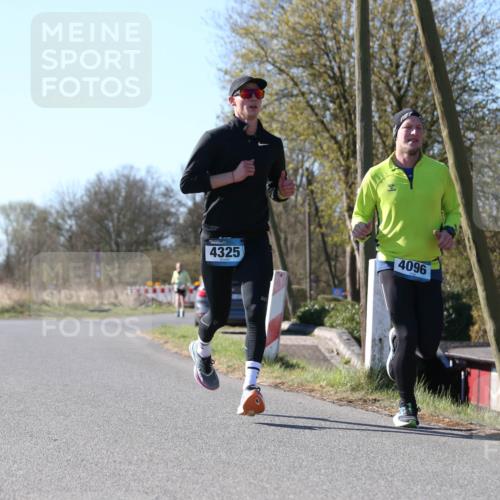 06.04.2025 - 44. Internationalen Wilhelmsburger Insellauf Jannik Wohlers http://msf.ph/oto/7619704 06.04.2025 10:03:37 Laufen 4325, 4096 meine-sportfotos.de