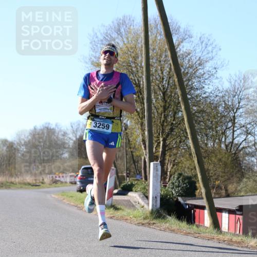 06.04.2025 - 44. Internationalen Wilhelmsburger Insellauf Jannik Wohlers http://msf.ph/oto/7619809 06.04.2025 10:04:05 Laufen 3259 meine-sportfotos.de
