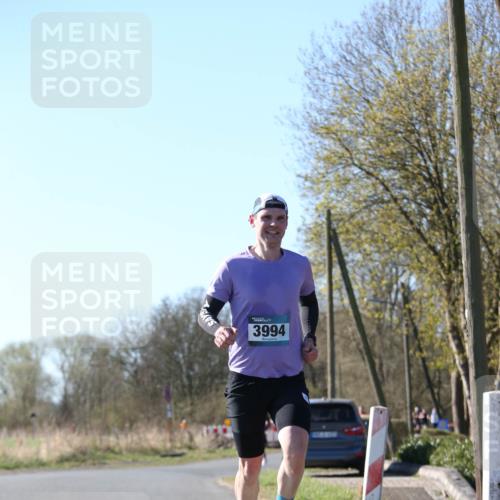 06.04.2025 - 44. Internationalen Wilhelmsburger Insellauf Jannik Wohlers http://msf.ph/oto/7619828 06.04.2025 10:04:21 Laufen 3994 meine-sportfotos.de