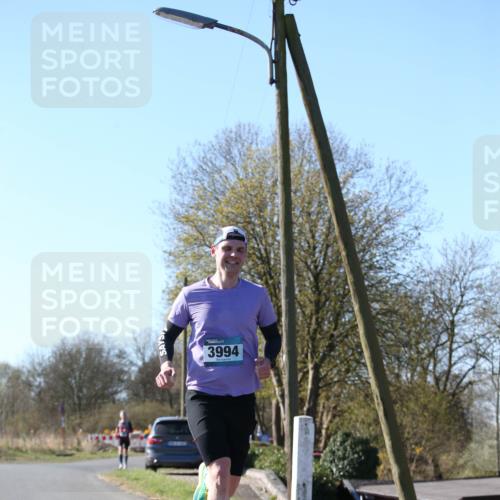 06.04.2025 - 44. Internationalen Wilhelmsburger Insellauf Jannik Wohlers http://msf.ph/oto/7619842 06.04.2025 10:04:21 Laufen 3994 meine-sportfotos.de