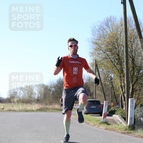 06.04.2025 - 44. Internationalen Wilhelmsburger Insellauf Jannik Wohlers http://msf.ph/oto/7619887 06.04.2025 10:04:41 Laufen  meine-sportfotos.de