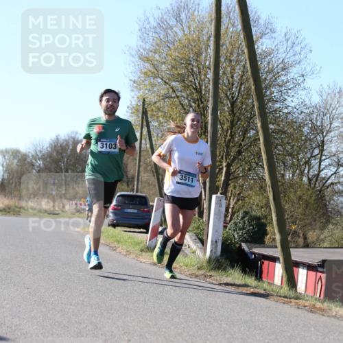 06.04.2025 - 44. Internationalen Wilhelmsburger Insellauf Jannik Wohlers http://msf.ph/oto/7620065 06.04.2025 10:05:30 Laufen 3103, 3511 meine-sportfotos.de