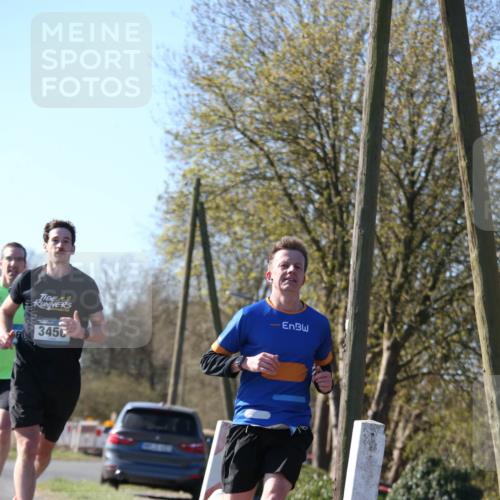 06.04.2025 - 44. Internationalen Wilhelmsburger Insellauf Jannik Wohlers http://msf.ph/oto/7620167 06.04.2025 10:05:42 Laufen 3450 meine-sportfotos.de