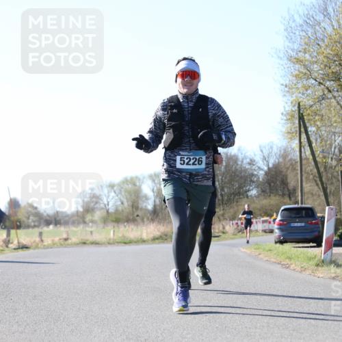 06.04.2025 - 44. Internationalen Wilhelmsburger Insellauf Jannik Wohlers http://msf.ph/oto/7620337 06.04.2025 10:06:14 Laufen 5226 meine-sportfotos.de