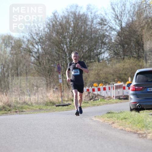 06.04.2025 - 44. Internationalen Wilhelmsburger Insellauf Jannik Wohlers http://msf.ph/oto/7620363 06.04.2025 10:06:19 Laufen 3609, 4321 meine-sportfotos.de
